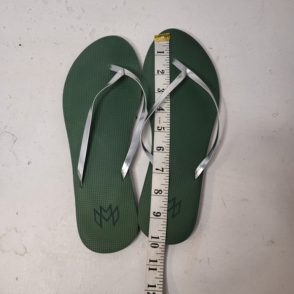 Malvados Flip Flops Size 9/10 - Picture 6 of 9